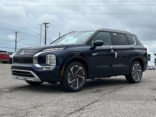 2025  OUTLANDER PHEV SEL S-AWC...In stock and ready to go. Buy today! in Whitby, Ontario - 2 - w320h240px