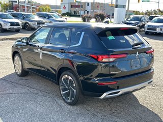 2025  OUTLANDER PHEV SEL S-AWC...In stock and ready to go. Buy today! in Whitby, Ontario - 5 - w320h240px