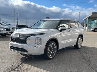 2024  Outlander GT S-AWC...in stock and ready to go. Buy today! in Whitby, Ontario - 3 - w320h240px