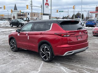 2024  Outlander GT Two-Tone... In Stock and Ready to go! Buy Today in Whitby, Ontario - 5 - w320h240px