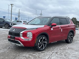 2024  Outlander GT Two-Tone... In Stock and Ready to go! Buy Today in Whitby, Ontario - 4 - w320h240px