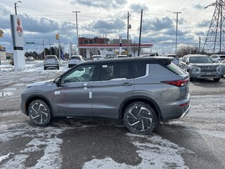 2024  Outlander GT-P S-AWC...In Stock and Ready to go! Buy Today! in Whitby, Ontario - 4 - w320h240px