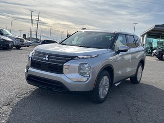 2024  Outlander ES S-AWC...In Stock and Ready to Go.. Buy Today! in Whitby, Ontario - 3 - w320h240px