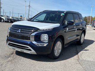 2024  Outlander SE S-AWC...In Stock and Ready to go! Buy Today! in Whitby, Ontario - 3 - w320h240px