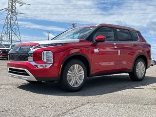 2024  Outlander LE S-AWC...In Stock and Ready to Go! Buy Today! in Whitby, Ontario - 4 - w320h240px