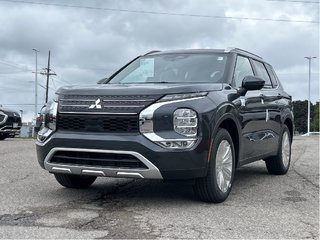 2024  Outlander LE S-AWC...In Stock and Ready to Go! Buy Today! in Whitby, Ontario - 3 - w320h240px