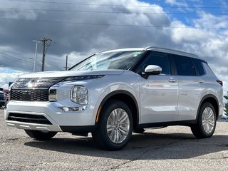 2024  Outlander SE S-AWC...In Stock and Ready to go! Buy Today! in Whitby, Ontario - 4 - w320h240px