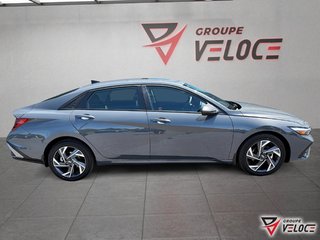 Hyundai Elantra Preferred IVT w-Tech Pkg 2026 à Rivière-du-Loup, Québec - 4 - w320h240px