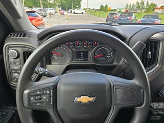 2023 Chevrolet Silverado 1500 Custom 4X4 CREW SEULEMENT 054994 KM in St-Jean-Sur-Richelieu, Quebec - 5 - w320h240px
