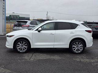 Mazda CX-5 Signature NAVIGATION CUIR AWD 2022 à St-Jean-Sur-Richelieu, Québec - 5 - w320h240px