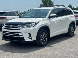 2018 Toyota Highlander XLE AWD 7 passagers CUIR TOIT in St-Jean-Sur-Richelieu, Quebec - 4 - w320h240px