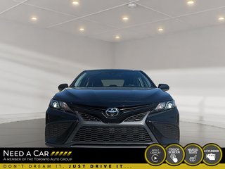 2022 Toyota Camry SE in Thunder Bay, Ontario - 2 - px