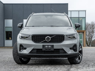 2025 Volvo XC40 B5 AWD Plus Dark Theme  20 ALLOY WHEEL  CPO 4 Cylinder Engine  AWD