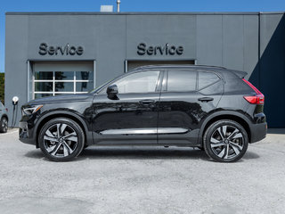 2025 Volvo XC40 B5 AWD Plus Dark Theme CPO 20 ALLOY WHEELS 4 Cylinder Engine  AWD