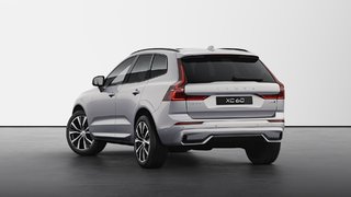 Volvo XC60 B5 AWD Ultra Dark Theme Moteur à 4 cylindres 2.0l 4 roues motrices 2025