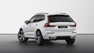 2025 Volvo XC60 B5 AWD Ultra Dark Theme 4 Cylinder Engine 2.0L All Wheel Drive