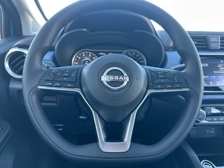 Nissan Versa SV 2025 à Amos, Québec - 6 - w320h240px