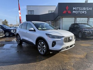 2025 Ford Escape Platinum AWD in Oakville, Ontario - 2 - w320h240px