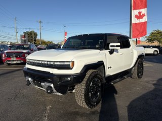 2024 GMC HUMMER EV Pickup E4WD   CREW CAB   2X   ELECTRIC   CLEAN CARFAX in Oakville, Ontario - 4 - w320h240px