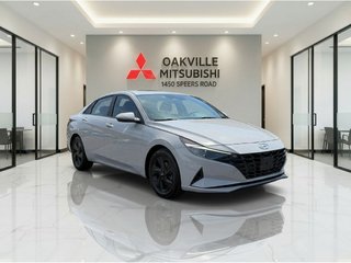 2023 Hyundai Elantra PREFERRED   SUNROOF   HTD SEATS   CARPLAY in Oakville, Ontario - 2 - w320h240px