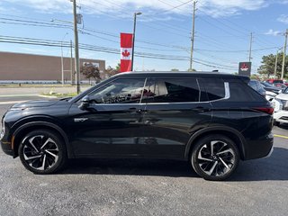 2024 Mitsubishi OUTLANDER PHEV CPO   GT   S-AWC   PHEV   7 PASS   LTHR   BOSE in Oakville, Ontario - 5 - w320h240px