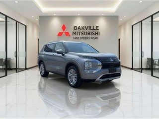 2022 Mitsubishi Outlander SE   7 PASS   PANO   CARPLAY   B\U CAM in Oakville, Ontario - 2 - w320h240px