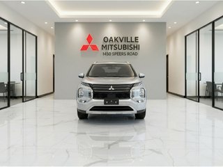 2023 Mitsubishi Outlander SE   S-AWC   CPO   RATES AS LOW AS 0.90% in Oakville, Ontario - 2 - w320h240px