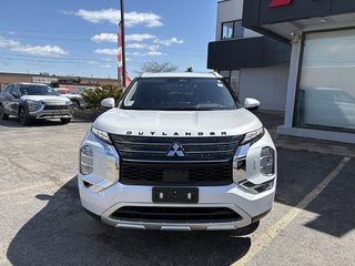 2024 Mitsubishi Outlander LE   S-AWC   RATES AS LOW AS 0.90 %   PANO   NAV in Oakville, Ontario - 3 - w320h240px
