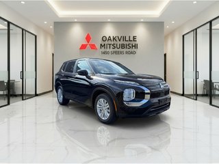 2024 Mitsubishi Outlander ES   S-AWC   B\U CAM   CARPLAY   HTD SEATS in Oakville, Ontario - 2 - w320h240px