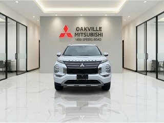 2025 Mitsubishi Outlander SE   S-AWC   CPO   RATES AS LOW AS 0.90% in Oakville, Ontario - 3 - w320h240px