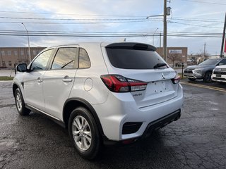 2022 Mitsubishi RVR SE    BLIND SPOT   HTD SEATS   CARPLAY   ALLOYS in Oakville, Ontario - 5 - w320h240px