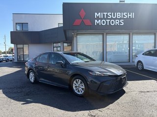 2025 Toyota Camry SE   HYBRID   LEATHER   BLIND SPOT   LANE DEPRT in Oakville, Ontario - 2 - w320h240px