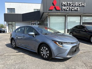 2021 Toyota Corolla HYBRID   ONLY 6766 KM   CLEAN CARFAX   2 SET TIRES in Oakville, Ontario - 2 - w320h240px