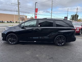 2025 Toyota Sienna XSE   HYBRID   7 PASS   ONLY 24 KM   POWER DOOR in Oakville, Ontario - 5 - w320h240px