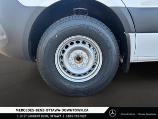 2025 Mercedes-Benz Sprinter 2500 144 Wheelbase Standard Roof RWD