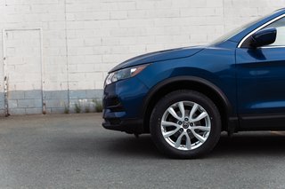 2022 Nissan Qashqai SV FWD CVT