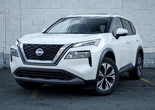 2023 Nissan Rogue SV Moonroof
