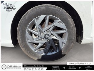 2025 Hyundai Elantra Preferred