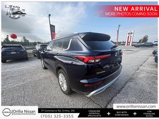 2022 Mitsubishi Outlander SE