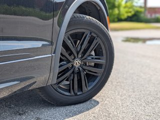 2022 Volkswagen Tiguan Comfortline R-Line Black Edition