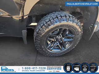 Chevrolet Silverado 1500 4WD CREW 147 2021 à Chicoutimi, Québec - 6 - w320h240px