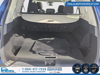 2021 Nissan Rogue AWD SV in Chicoutimi, Quebec - 5 - w320h240px