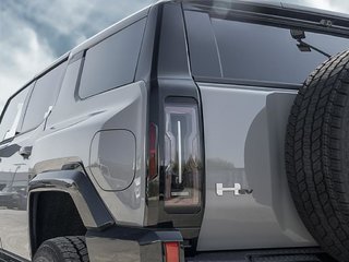 2025 GMC HUMMER EV SUV in Pickering, Ontario - 11 - w320h240px