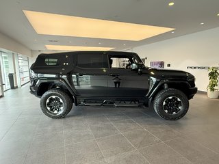 2024 GMC HUMMER EV SUV E4WD 4dr 2X in Laval, Quebec - 5 - w320h240px