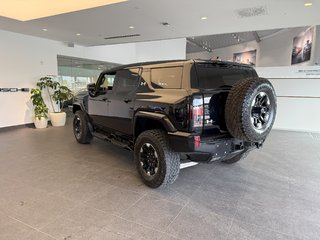 2024 GMC HUMMER EV SUV E4WD 4dr 2X in Laval, Quebec - 3 - w320h240px