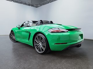 Porsche 718 Boxster S  Burmester, Sport Chrono & Prem Pack, 2023 à Laval, Québec - 3 - w320h240px