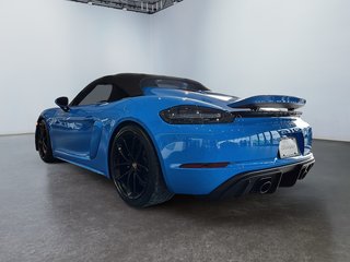 2023  718 Spyder Manual Leather/Race-Tex in Laval, Quebec - 3 - w320h240px