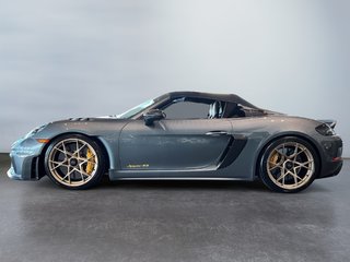 Porsche 718 Spyder RS  Weissach Package, PCCB,+++ 2024 à Laval, Québec - 2 - w320h240px