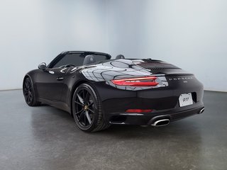 2017 Porsche 911 in Laval, Quebec - 3 - w320h240px
