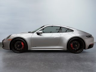 2023 Porsche 911 in Laval, Quebec - 2 - w320h240px